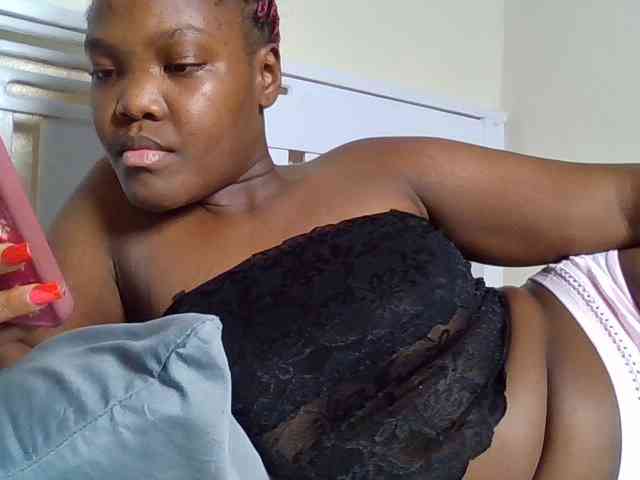 Sexyicey webcam