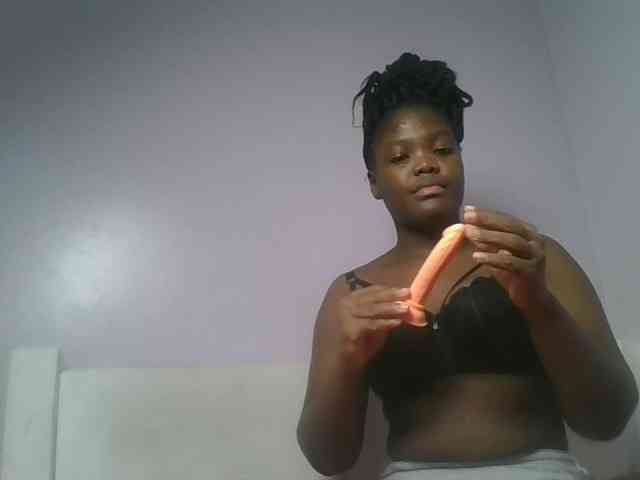 Sexyicey webcam