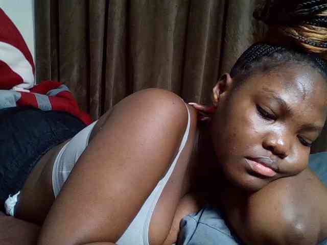 Sexyicey webcam