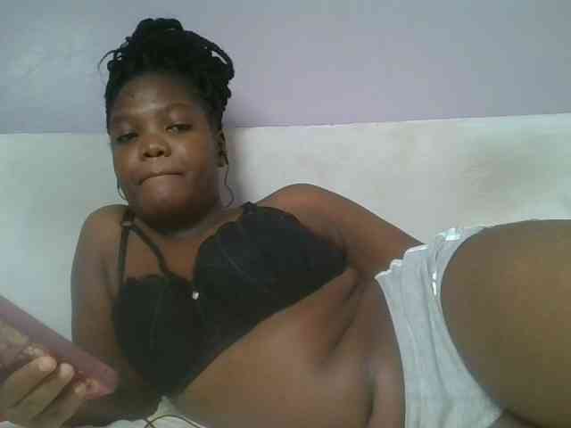 Sexyicey webcam