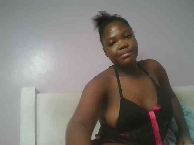 Sexyicey webcam