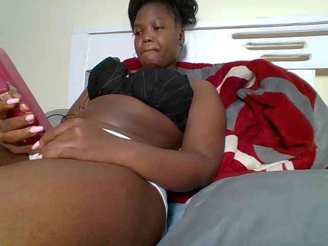 Sexyicey webcam