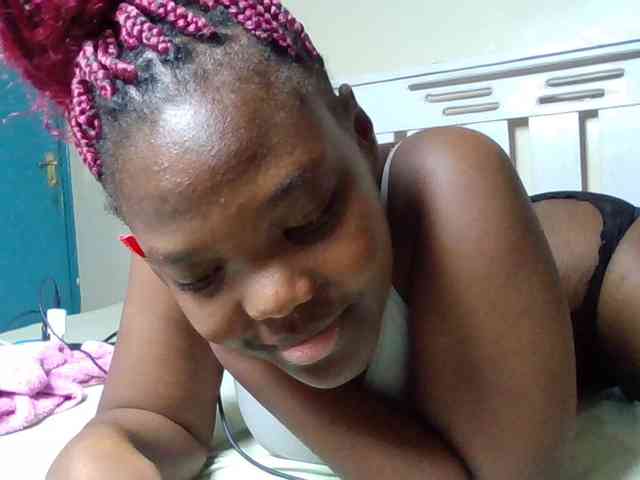 Sexyicey webcam
