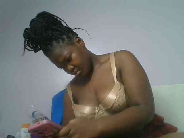 Sexyicey webcam