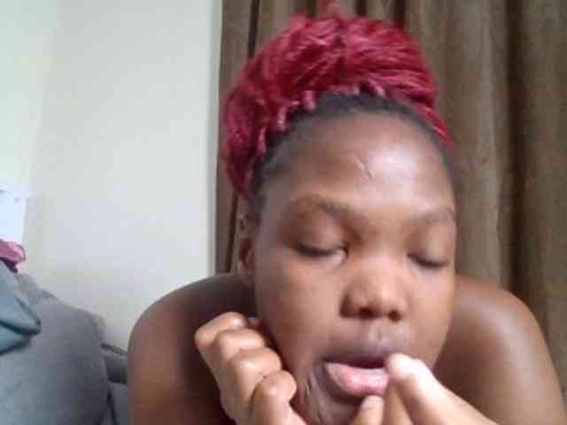 Sexyicey webcam