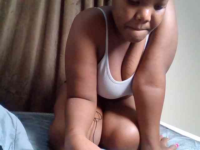 Sexyicey webcam