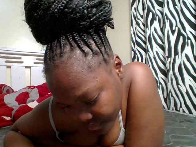 Sexyicey webcam