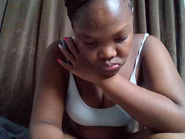 Sexyicey webcam