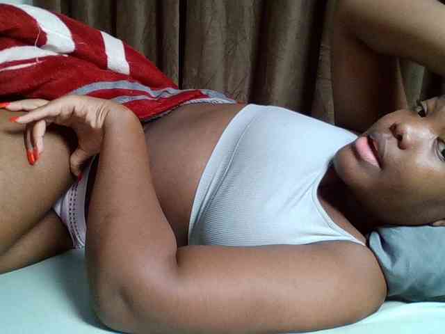 Sexyicey webcam