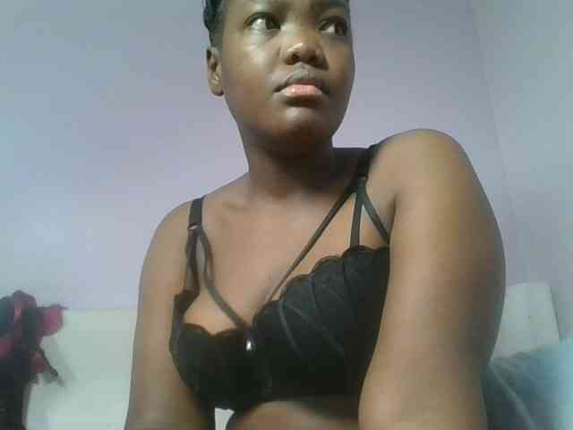Sexyicey webcam