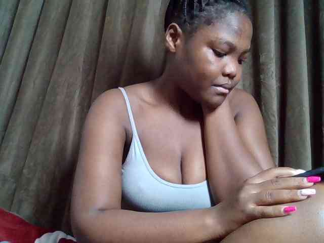 Sexyicey webcam