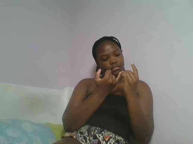 Sexyicey webcam