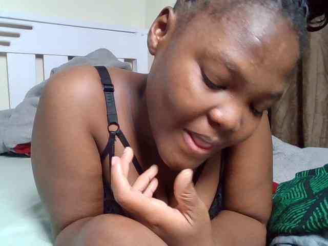 Sexyicey webcam