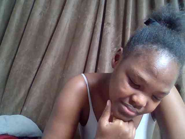Sexyicey webcam