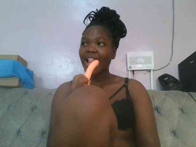 Sexyicey webcam