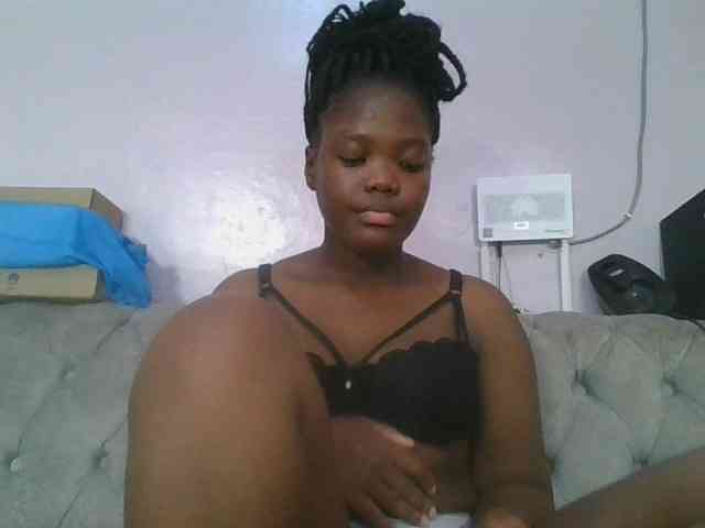 Sexyicey webcam