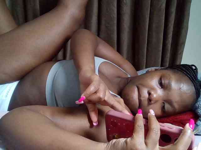 Sexyicey webcam