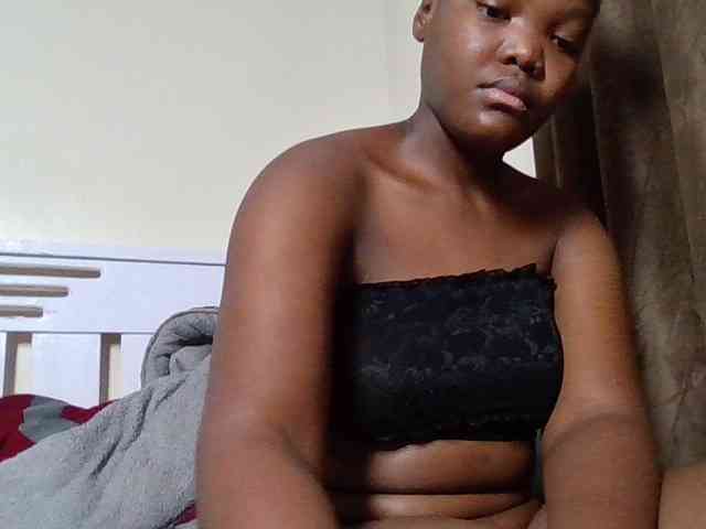 Sexyicey webcam