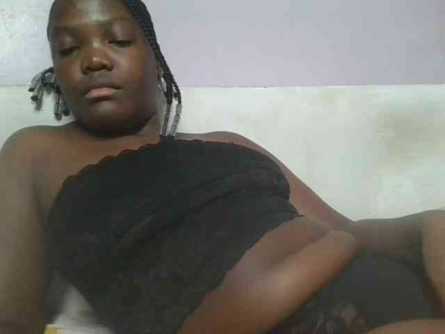 Sexyicey webcam
