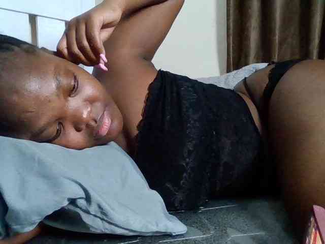 Sexyicey webcam