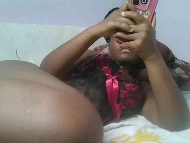 Sexyicey webcam
