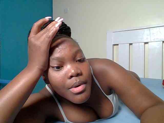 Sexyicey webcam