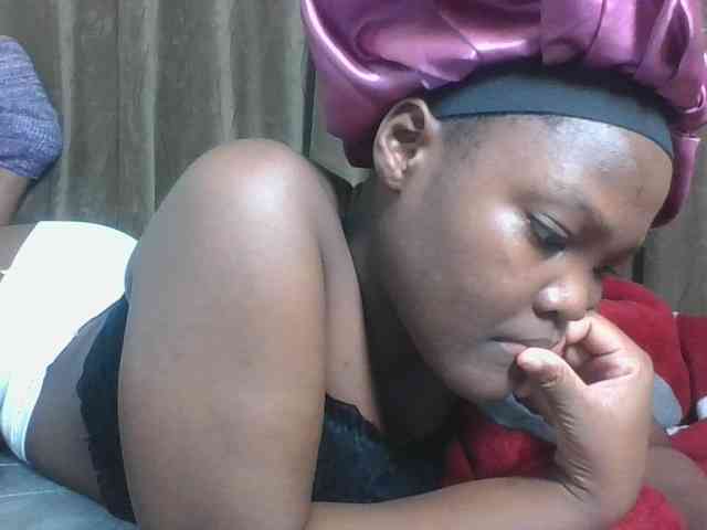Sexyicey webcam