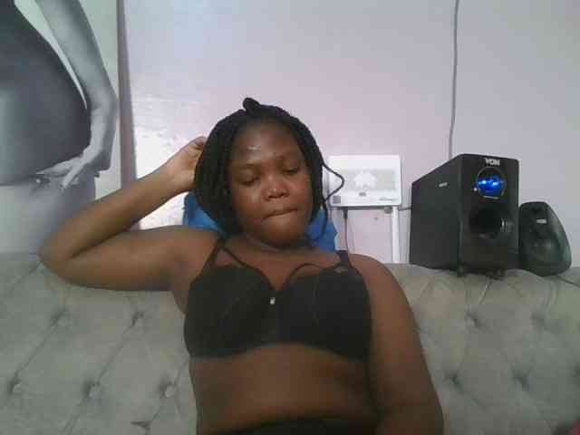 Sexyicey webcam