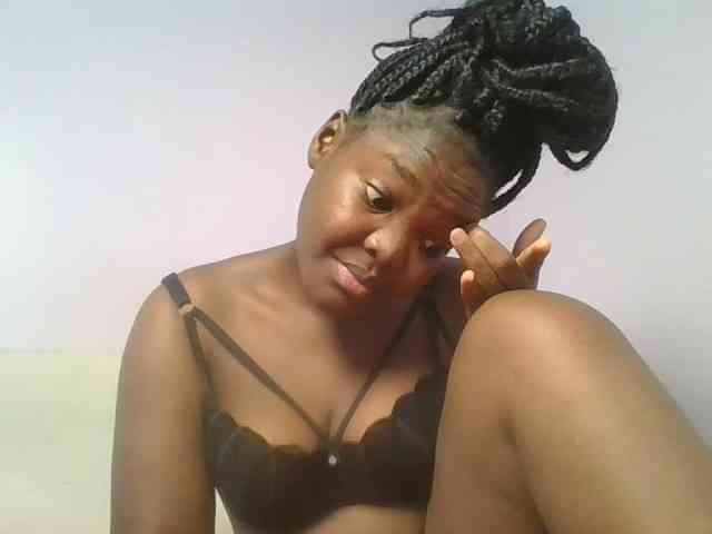 Sexyicey webcam