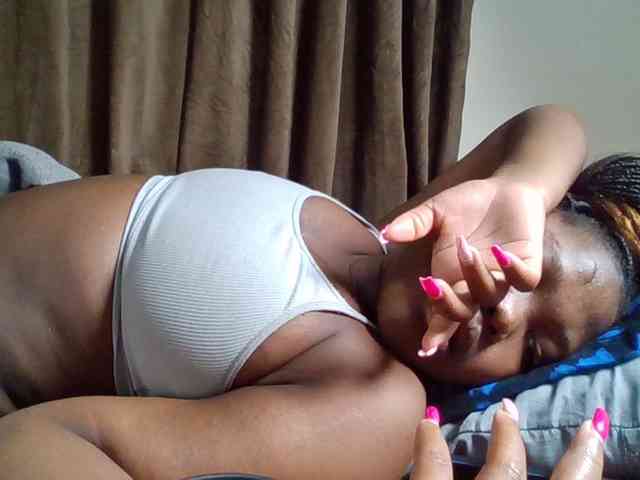 Sexyicey webcam