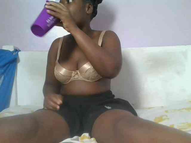 Sexyicey webcam
