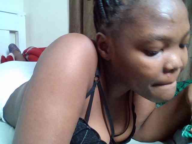 Sexyicey webcam