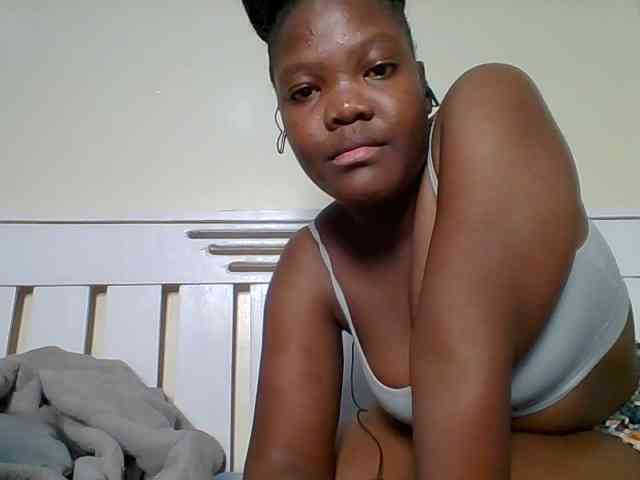 Sexyicey webcam