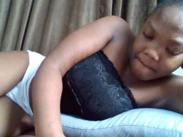 Sexyicey webcam