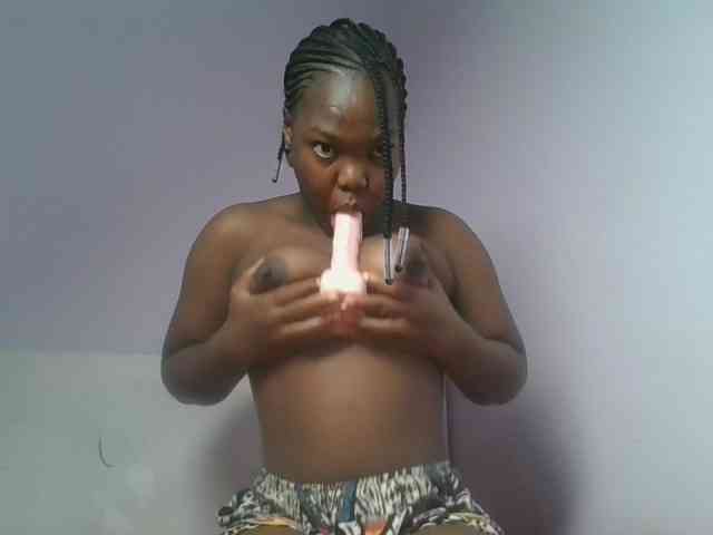 Sexyicey webcam