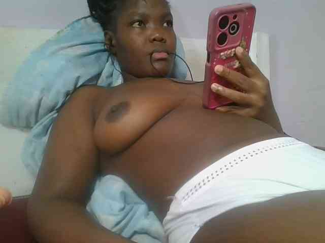Sexyicey webcam