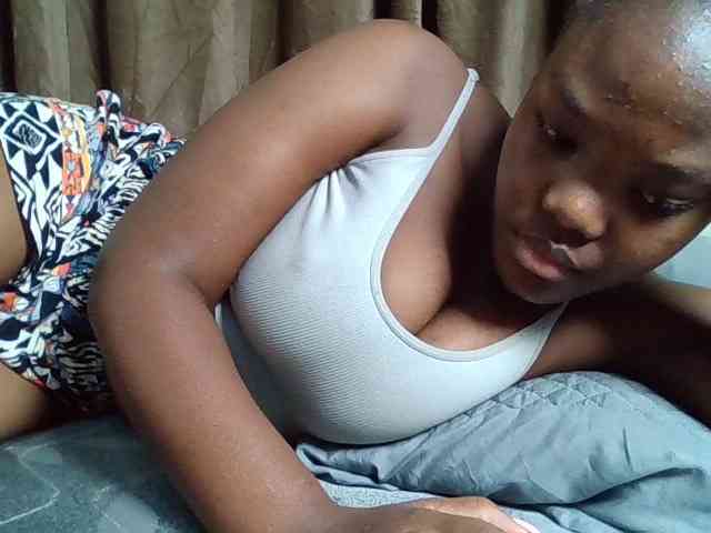 Sexyicey webcam
