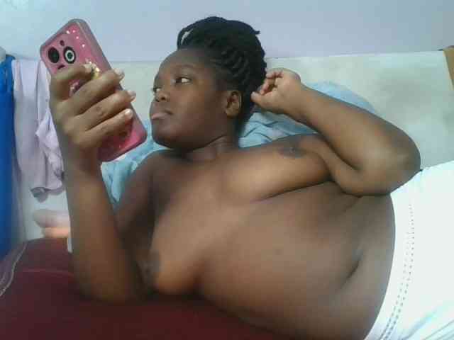 Sexyicey webcam