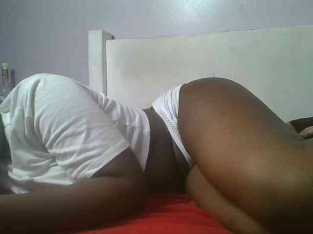 Sexyicey webcam