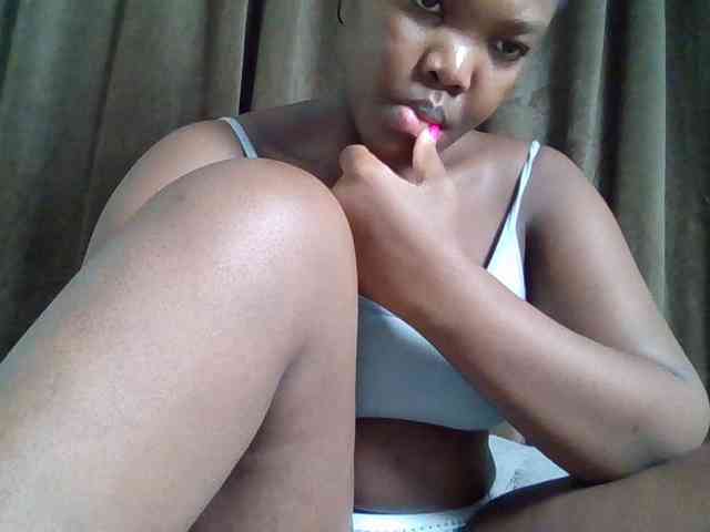 Sexyicey webcam