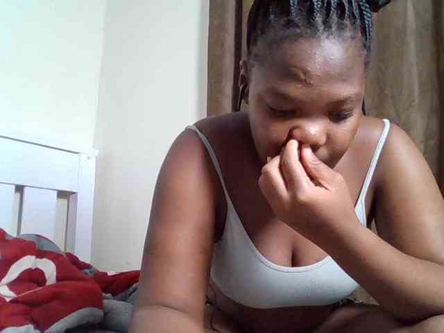 Sexyicey webcam