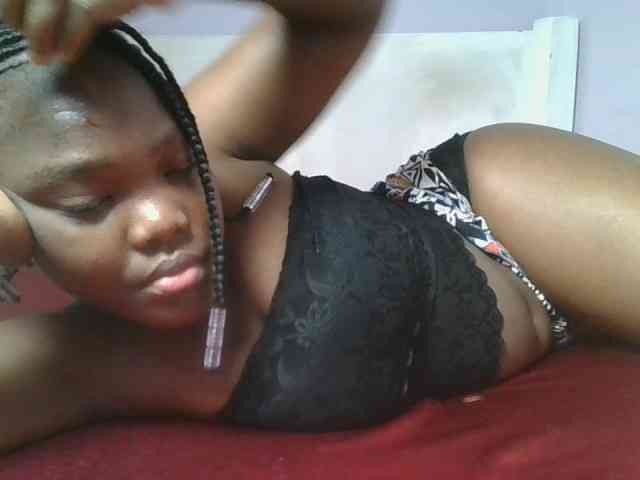 Sexyicey webcam