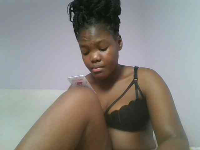 Sexyicey webcam