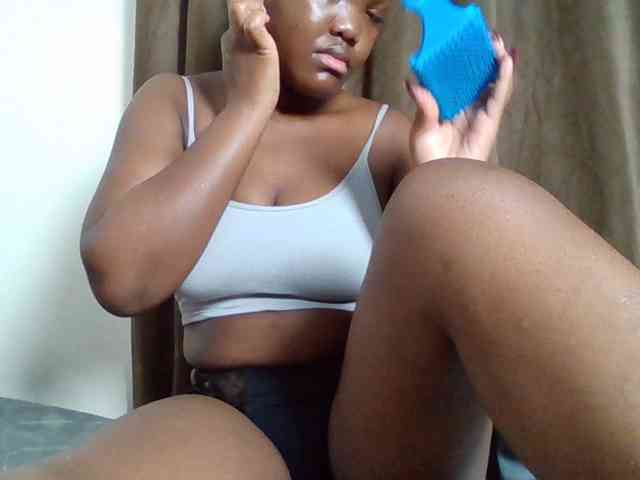 Sexyicey webcam