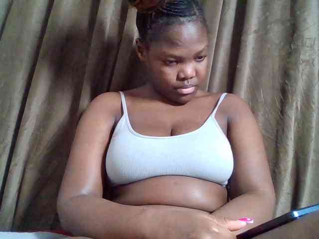 Sexyicey webcam
