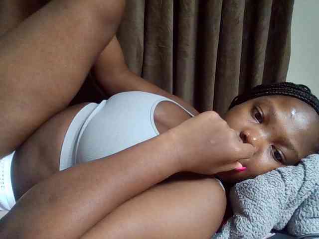 Sexyicey webcam