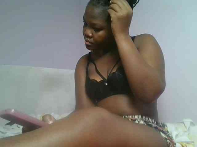 Sexyicey webcam
