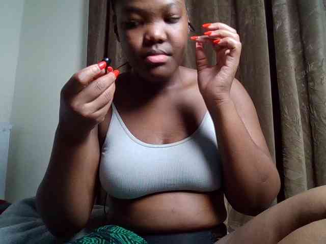 Sexyicey webcam