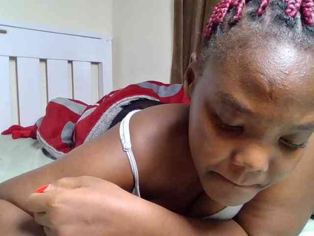 Sexyicey webcam