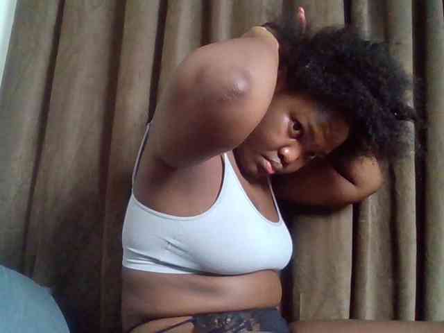 Sexyicey webcam